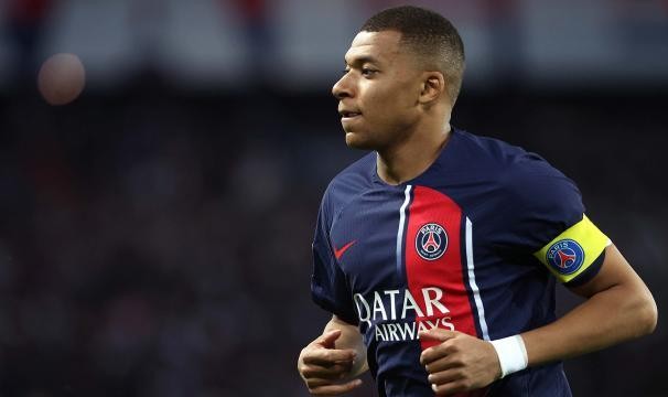 完美体育平台-西媒：姆巴佩遭巴黎主席冷待 或缺席日本行