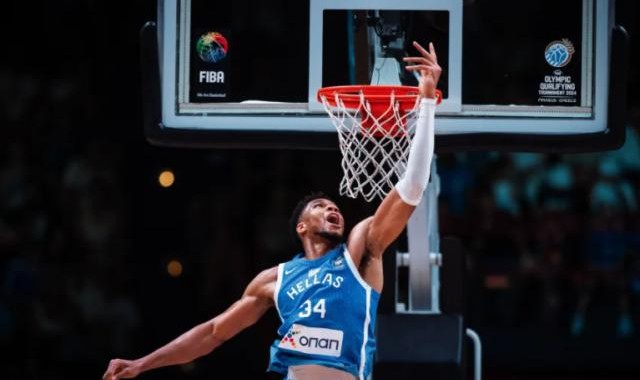 完美体育-大杀四方！字母哥18分钟轰32分，开门红冲奥运资格