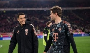 穆西亚拉社媒致敬穆勒：真正的传奇，你永远是我的重要导师