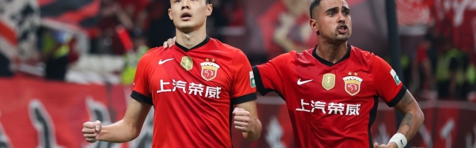 中超形势：蓉城2分领跑！申花跌第3+国安掉队，前4名下轮直接对话