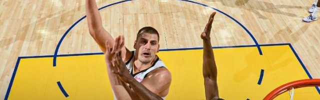 完美体育官网-掘金连续两年横扫勇士 近11场赢10场完全碾压